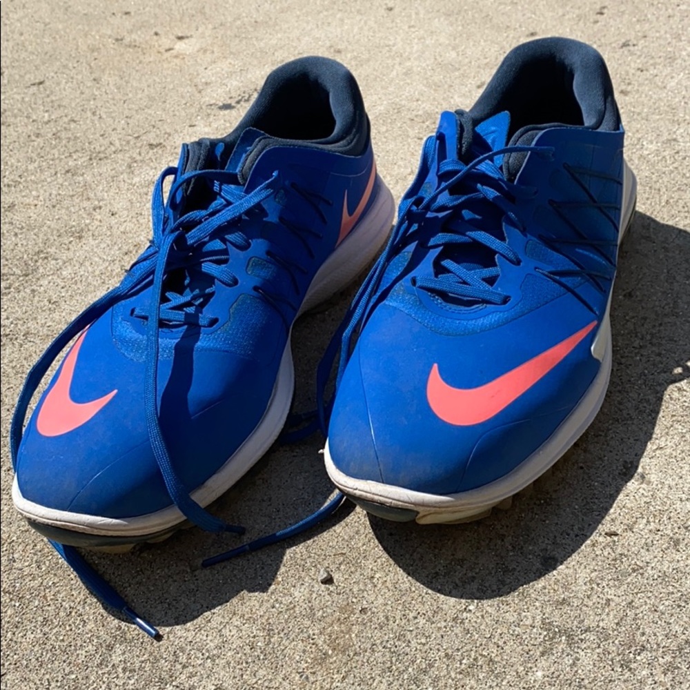 Men’s Nike golf shoes